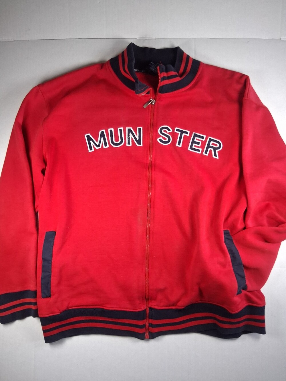 Munster Rugby Long Sleeve Full Zip Sweater Mens 2XL (Bin1)